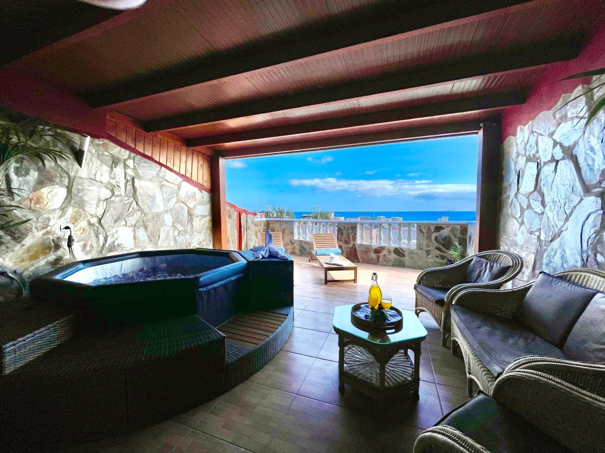 Chabela'S Seaview Penthouse & Spa La Lajita Luaran gambar
